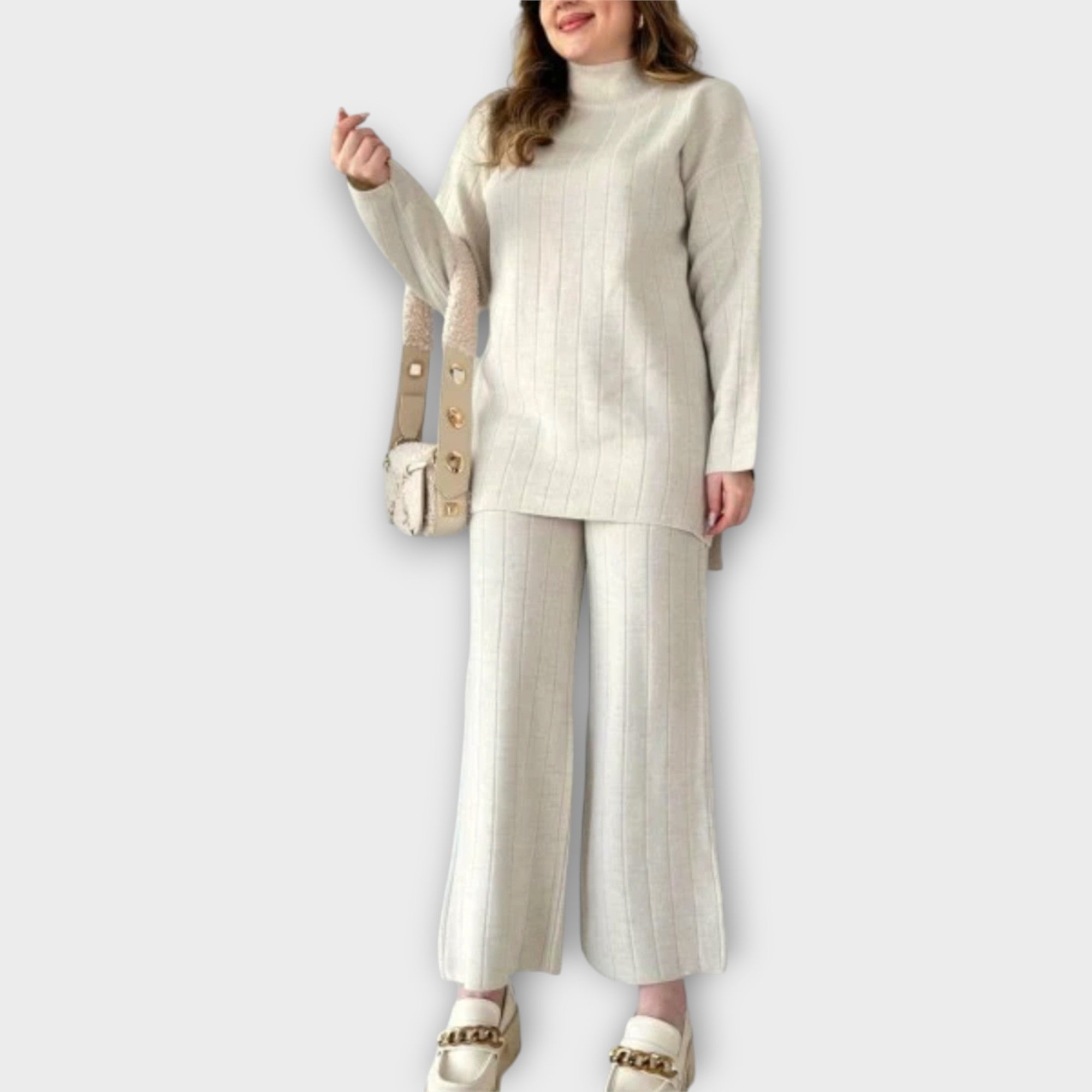 Kootud lahtise lõikega komplekt