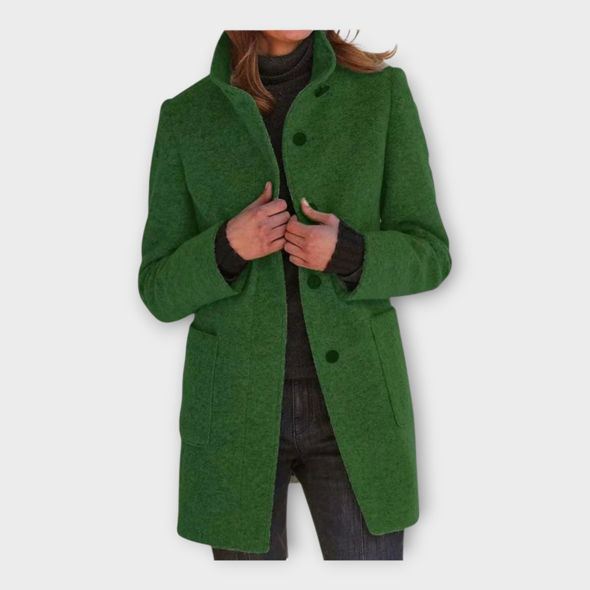 Elegantne mantel ajatu joonega