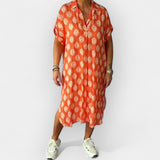 Suvine kleit kaeluse ja heleda joonega