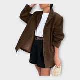 Elegantne jakk ajatu stiiliga