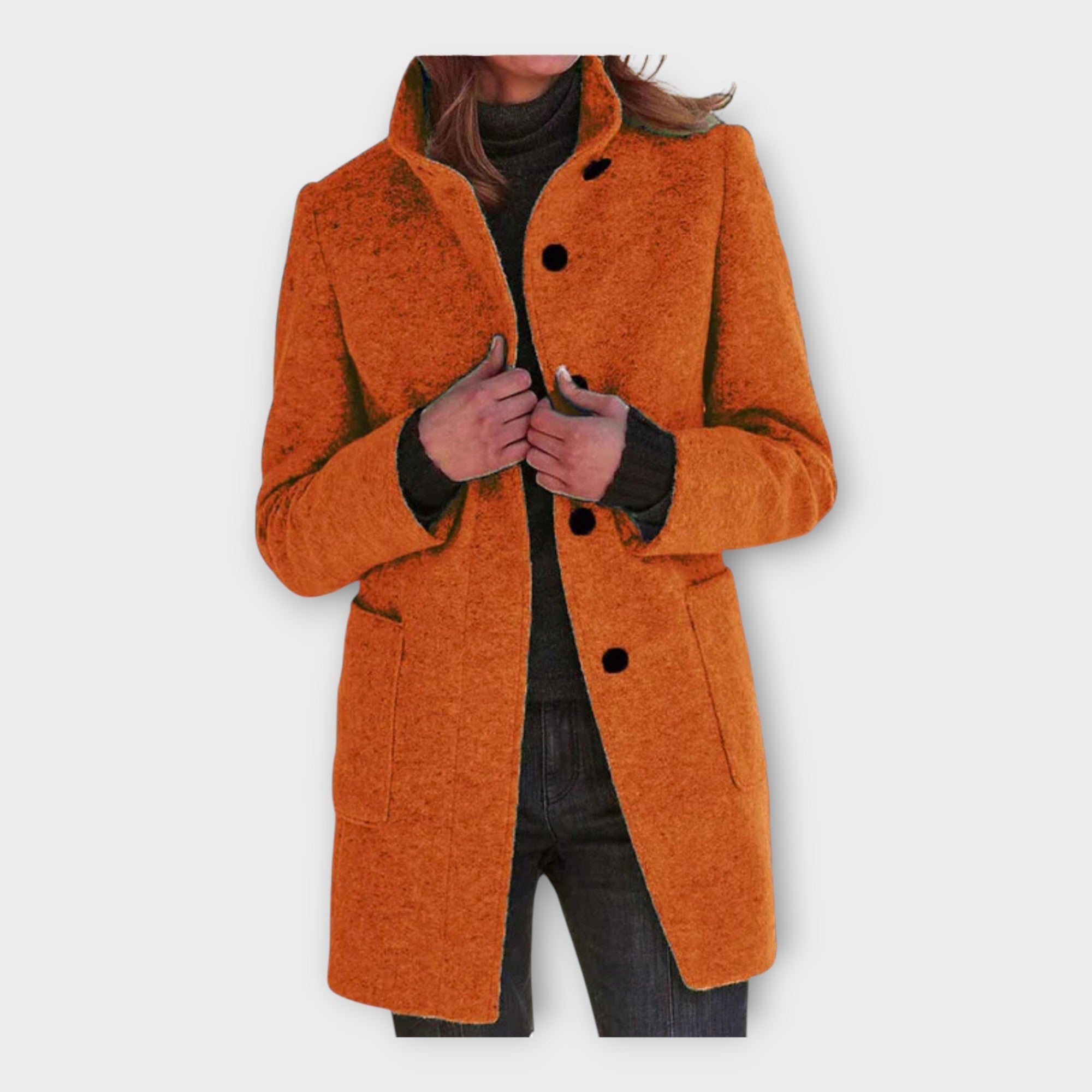 Elegantne mantel ajatu joonega