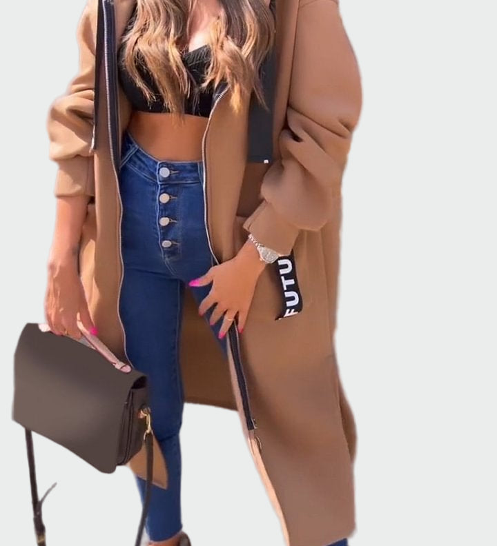 Pikk mantel kapuutsiga