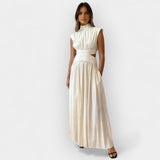 Elegantne kleit lõikega-Välja üksikasjad