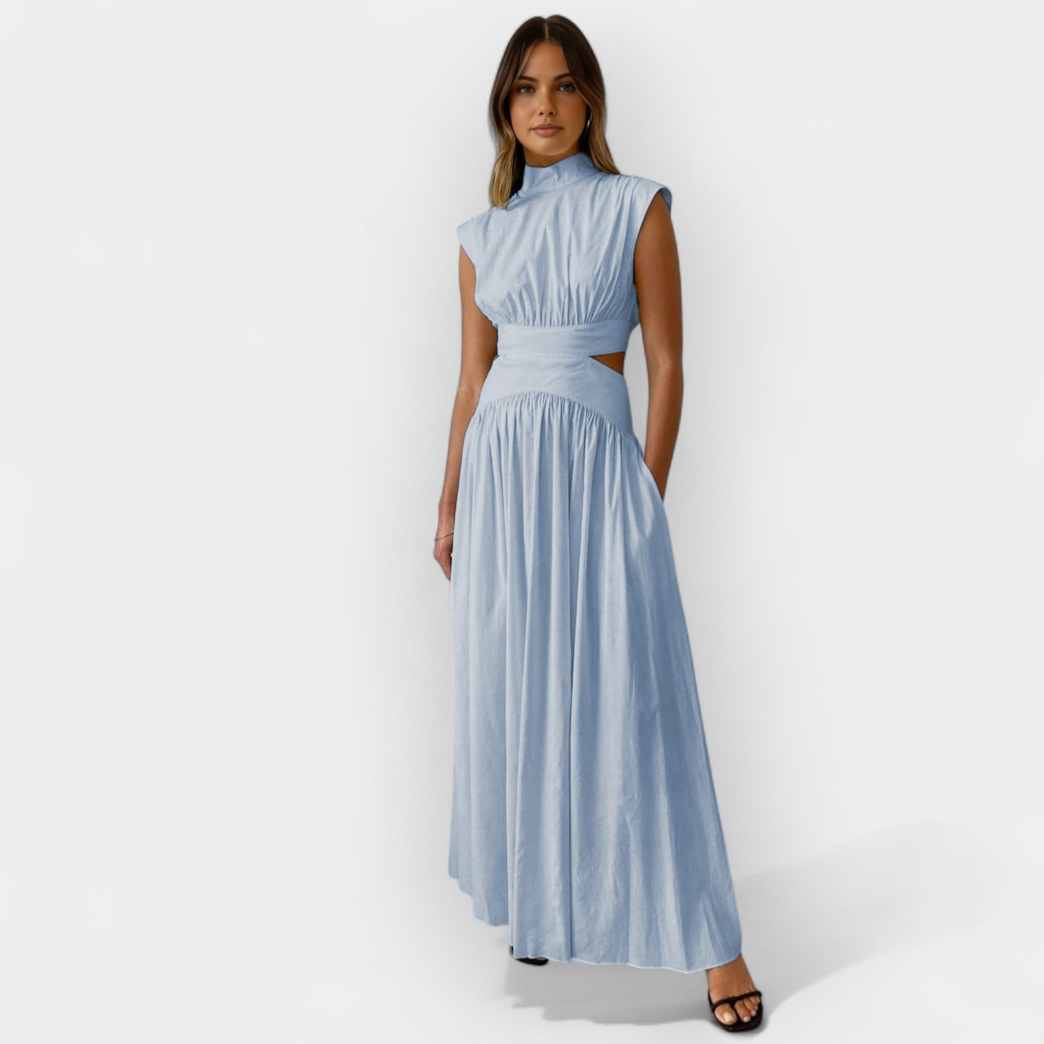 Elegantne kleit lõikega-Välja üksikasjad