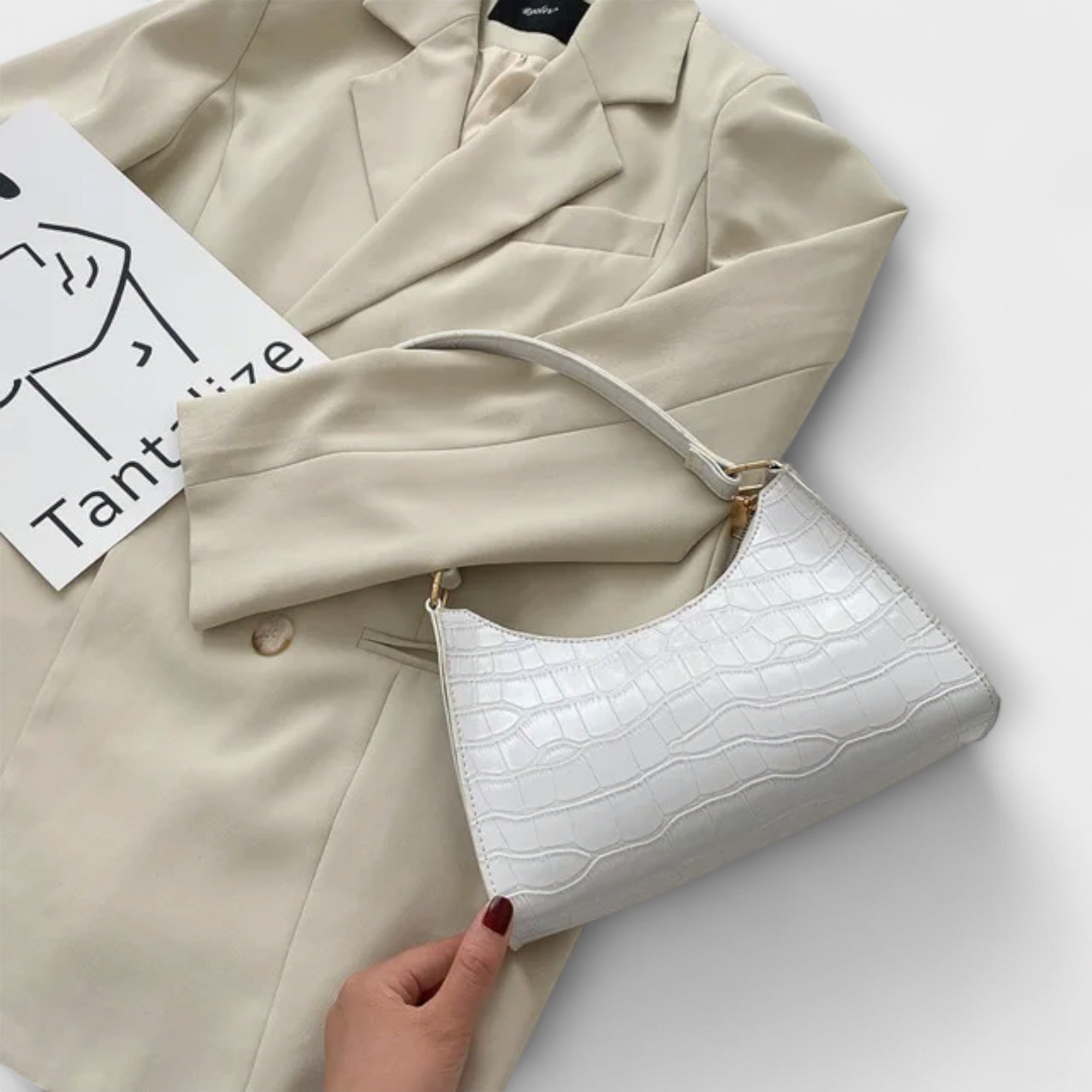 Bernarda - Elegantne Nahast Kott Sädelusega