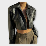 Lühike nahktagi taskutega