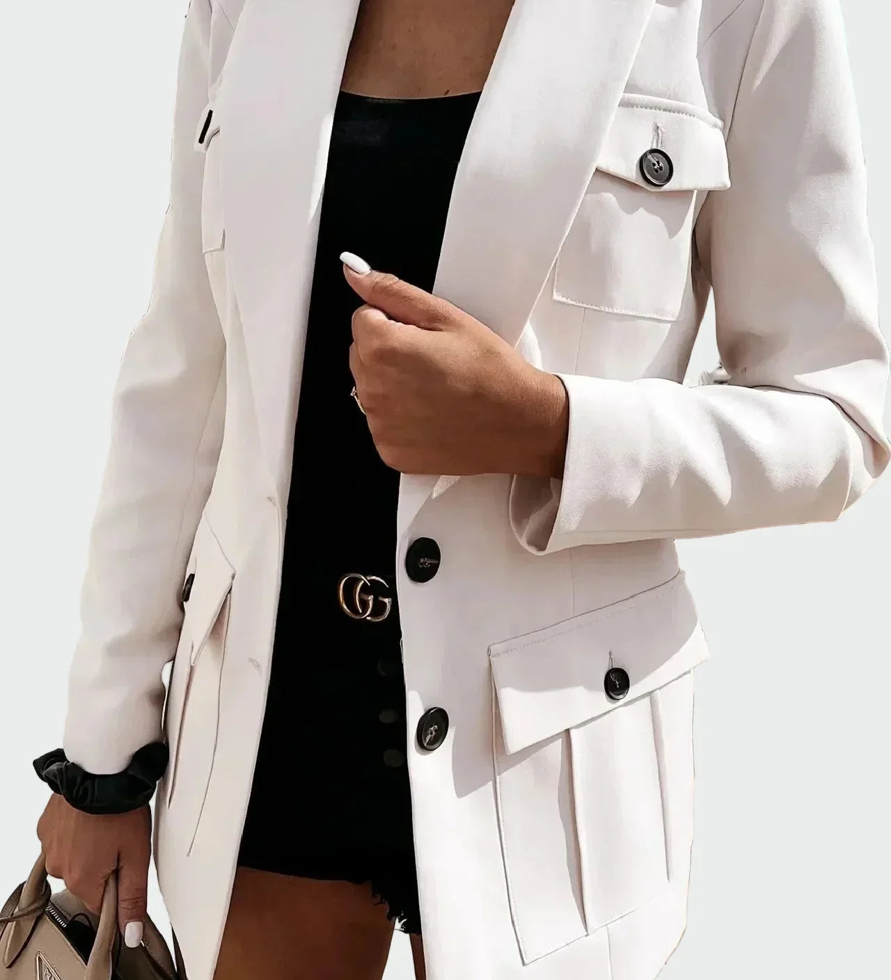 Elegantse joonega jakk