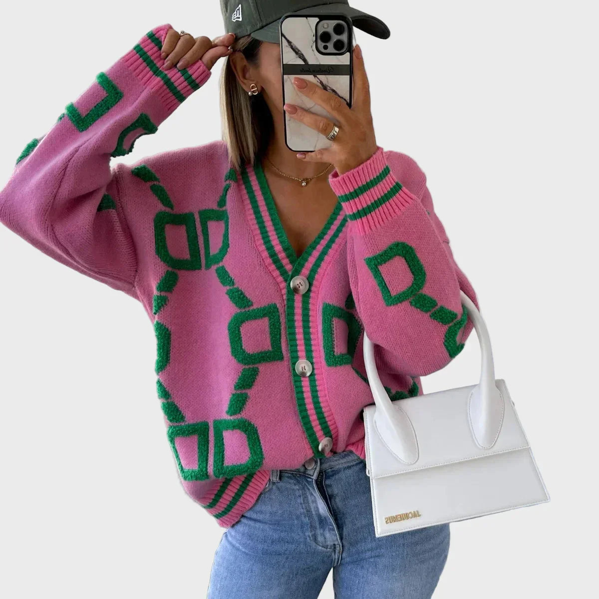 Moodne kootud vest geomeetrilise mustriga