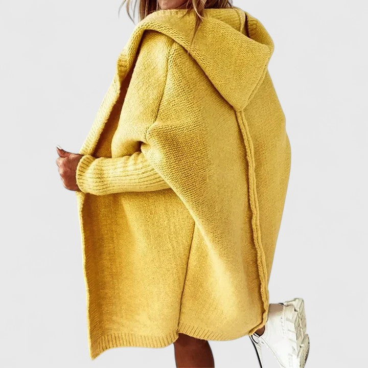 Mugav kootud kardigan kapuutsiga