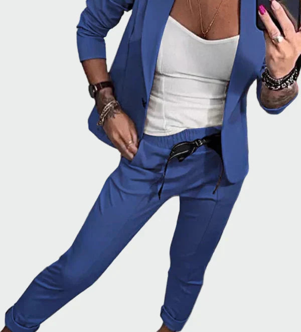 Vaibatult elegantne kaheosaline ülikonnakomplekt