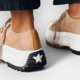 Ténis estilosos com solado grosso