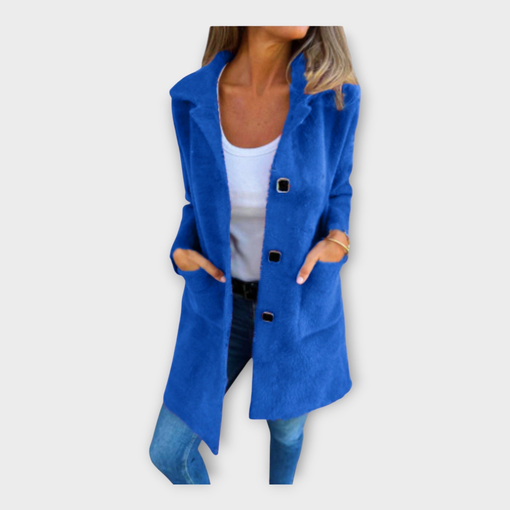 Elegantse sulgemisega villane mantel