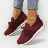 Hingavast materjalist jalanõud