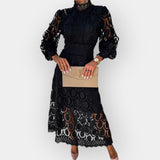 Romantiline pitsist kleit