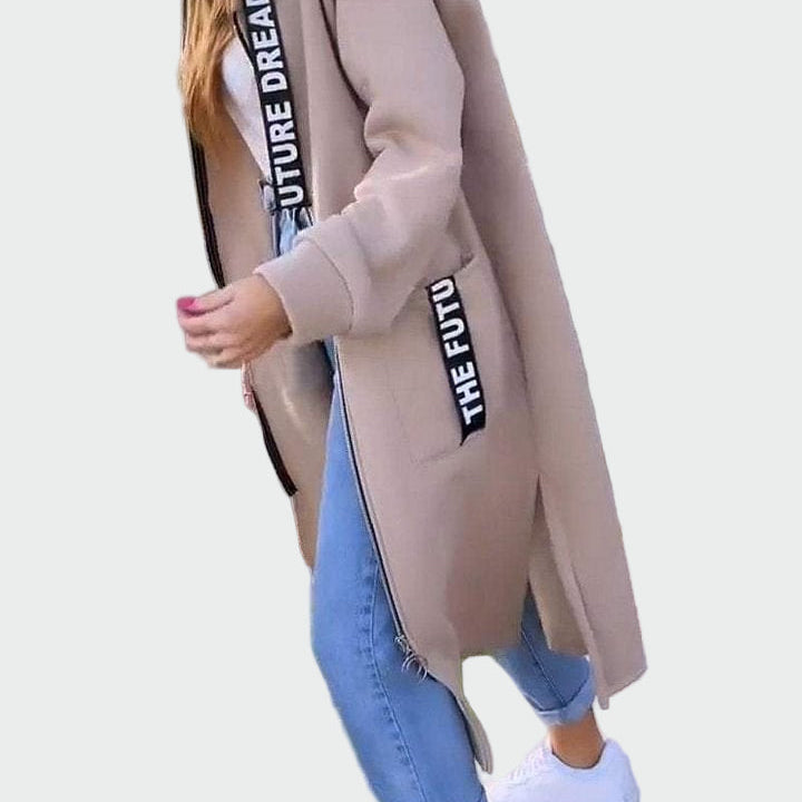 Pikk mantel kapuutsiga