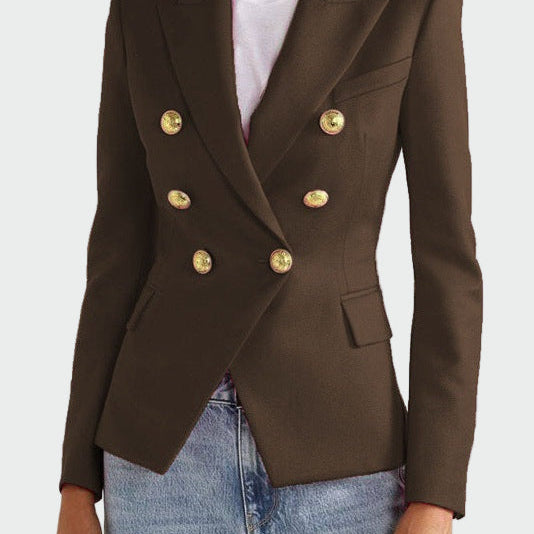 Klassikalise lõikega jakk