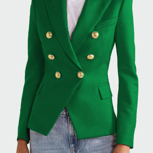 Klassikalise lõikega jakk