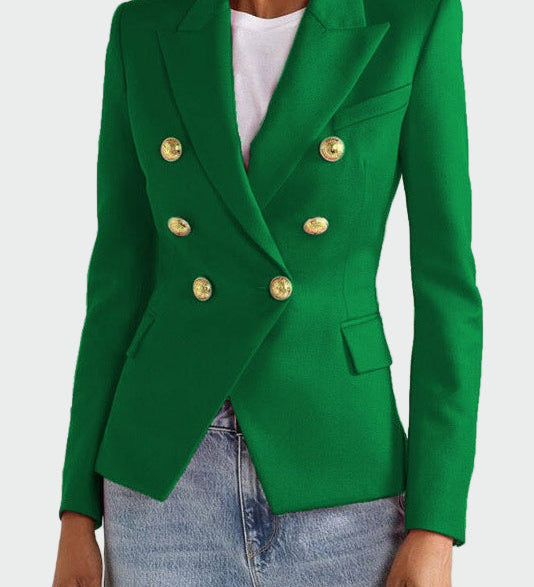 Klassikalise lõikega jakk