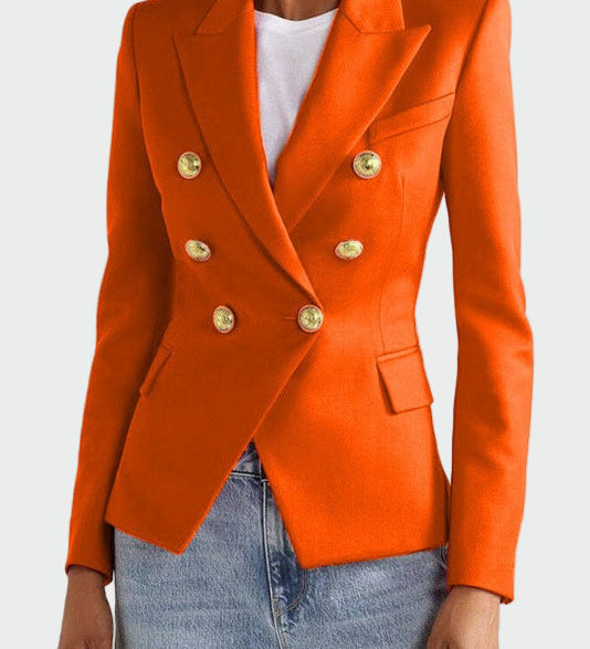 Klassikalise lõikega jakk