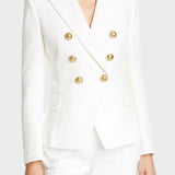 Klassikalise lõikega jakk